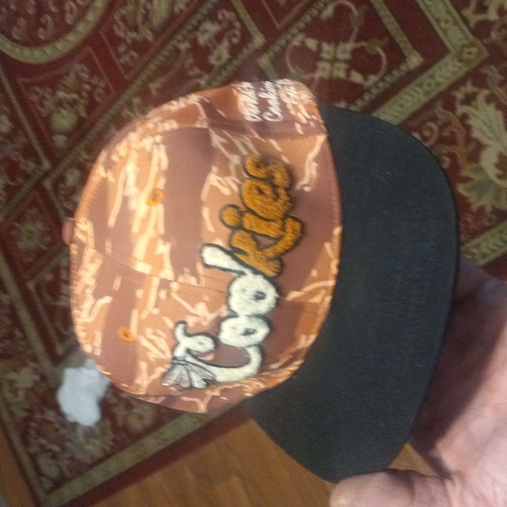 Hat - Picture 4 of 4